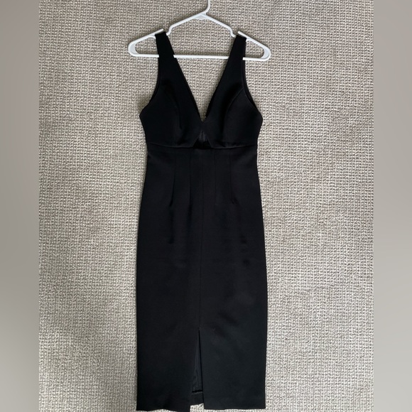 Alice + Olivia Dresses & Skirts - Alice + Olivia Cut Out Plunge Sheath Dress